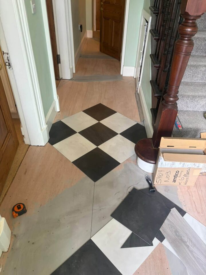 Amtico Spacia Checkerboard & Bathroom Vinyl 03